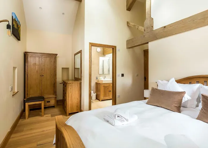 شاليه Thornyfield Barn *