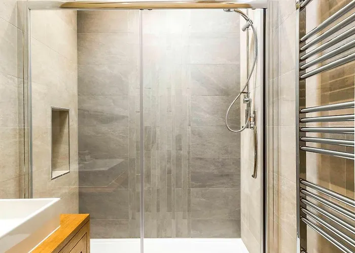 شاليه Thornyfield Barn